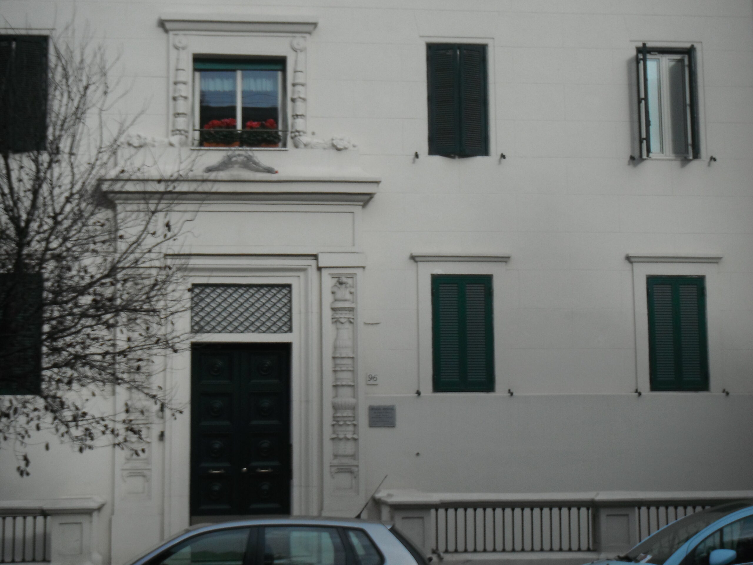 Ingresso portone Viale G.Mazzini